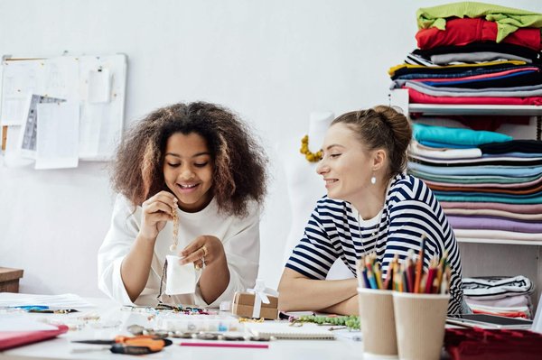 How to Create a Comprehensive Online Marketing Plan for UK Artisans?