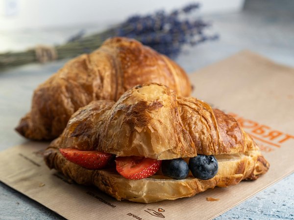 Can You Make a Classic French Croissant with Buttery Layers?